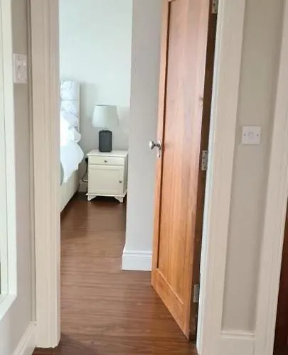 Διαμέρισμα 2